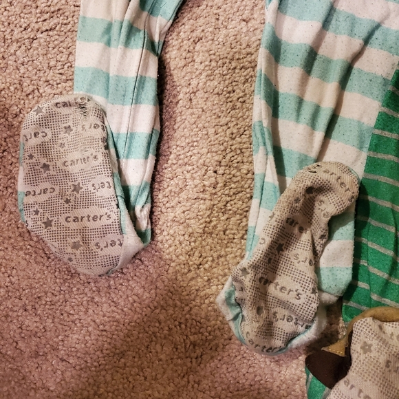 Set of 4 baby bundle 24 months onesies - Picture 2 of 6